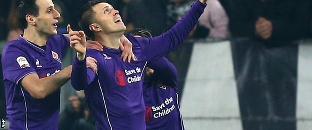 Josip Ilicic celebrates a goal for Fiorentina against Juventus