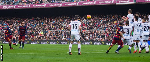 Lionel Messi scores with a free-kick for Barcelona against Deportivo La Coruna