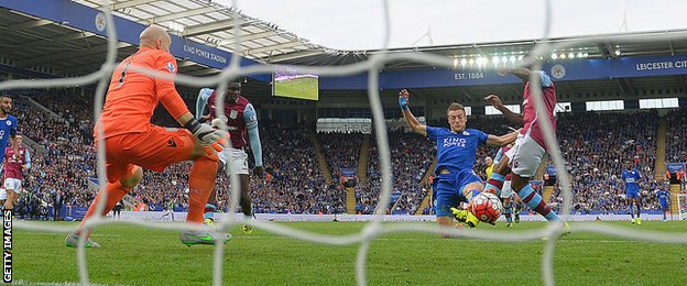 Jamie Vardy scores against Aston Villa