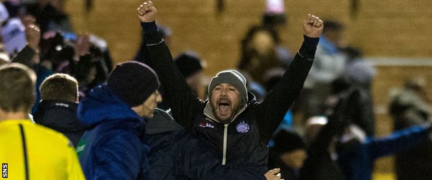 Linlithgow Rose manager Dave McGlynn celebrates